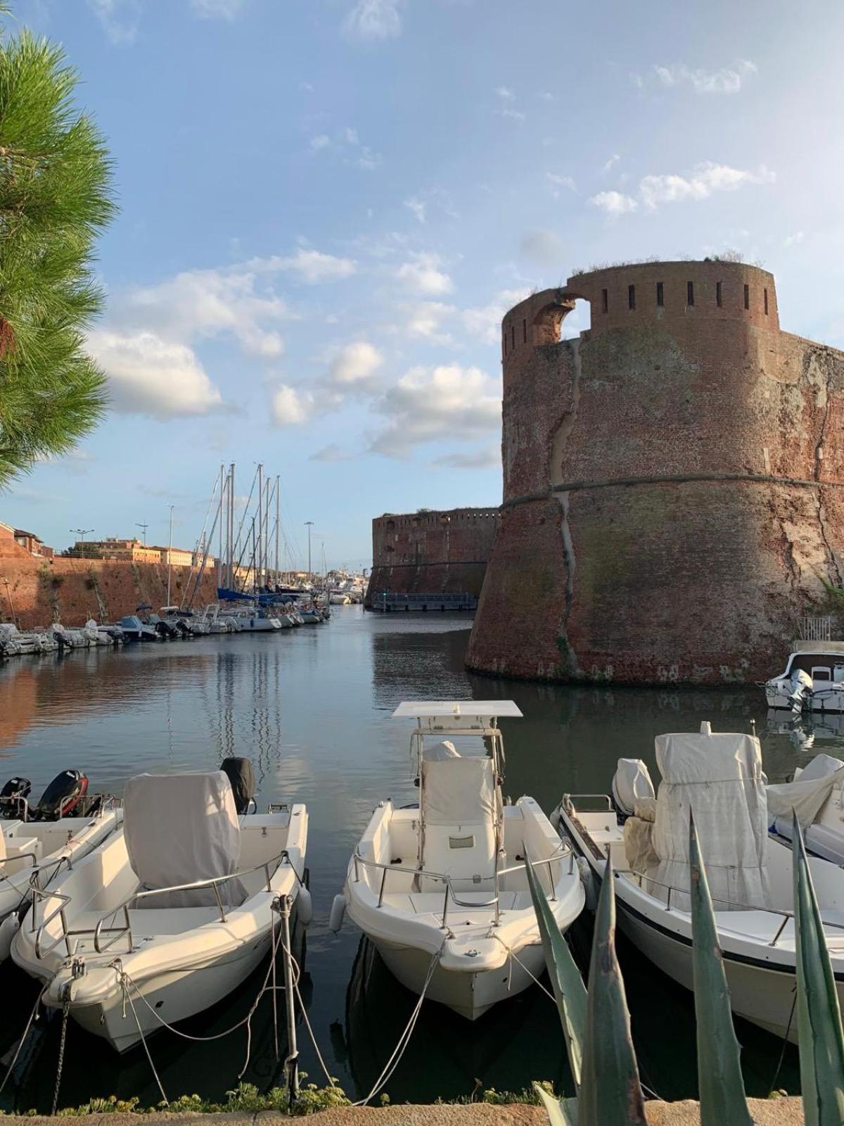 Enjoy Toscana ! Livorno Luaran gambar